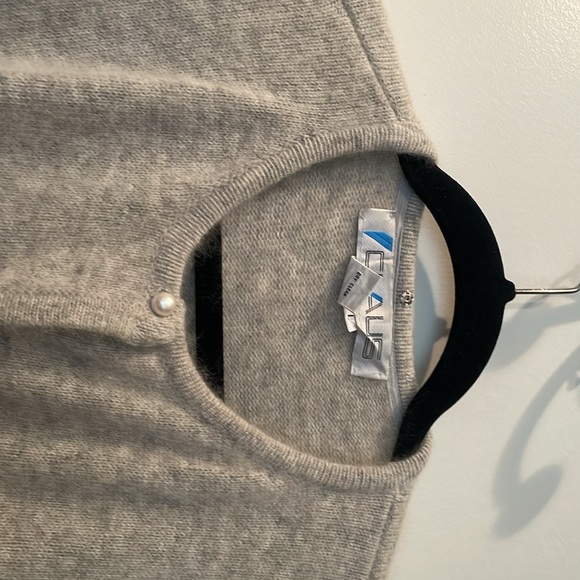 Chaus lamb-wool & rabbit hair grey sweater. - Picture 3 of 8